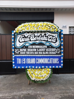 Papan Bunga Duka di Lunto Timur
